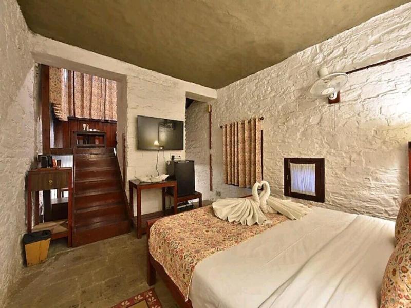 Tiaraa Monolith Lake Resort, Bhimtal image