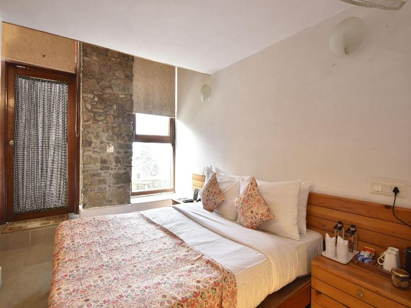 Tiaraa Monolith Lake Resort, Bhimtal image