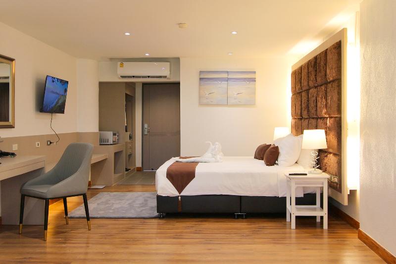Pooh Beach Resort & Spa image