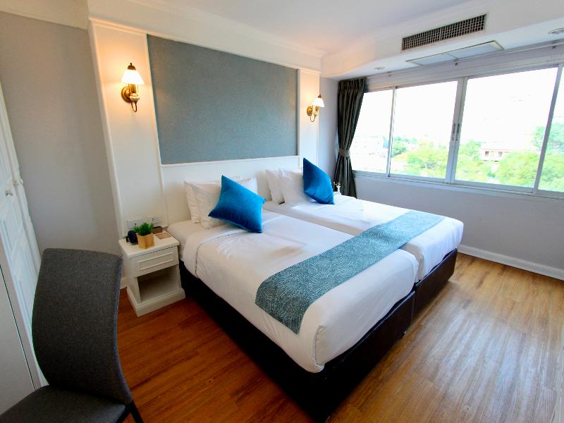 Coco Beach Hotel Jomtien Pattaya image