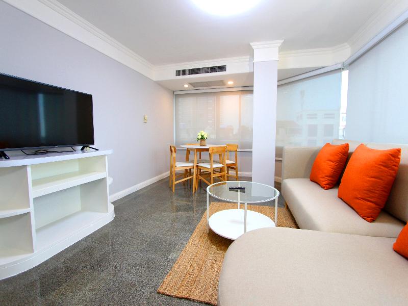 Coco Beach Hotel Jomtien Pattaya image