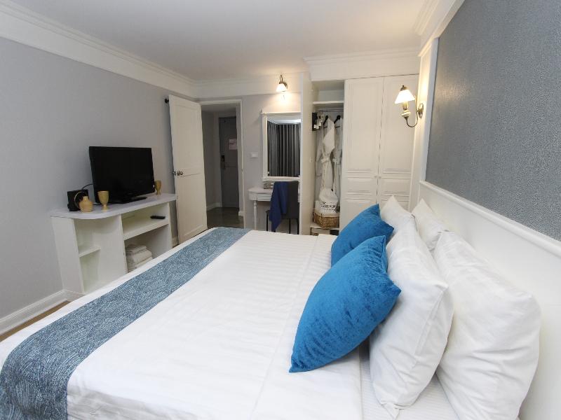 Coco Beach Hotel Jomtien Pattaya image