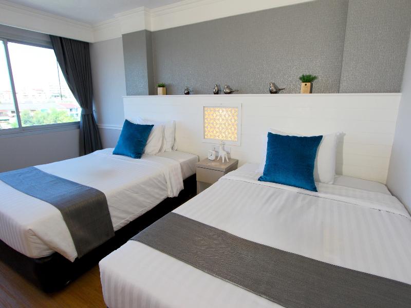 Coco Beach Hotel Jomtien Pattaya image