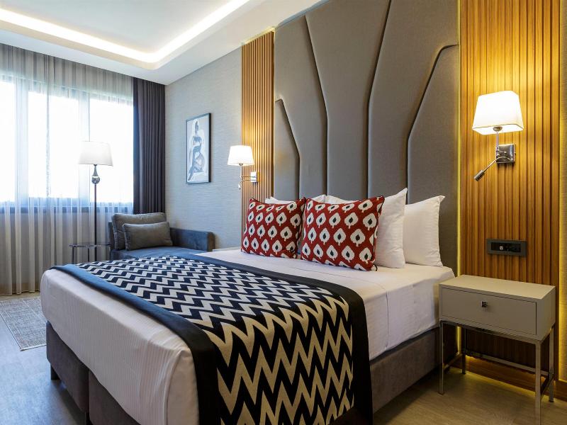 Ramada Encore By Wyndham Istanbul Sisli image