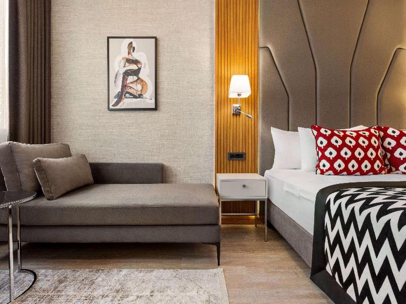 Ramada Encore By Wyndham Istanbul Sisli image