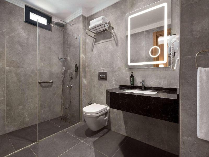 Ramada Encore By Wyndham Istanbul Sisli image