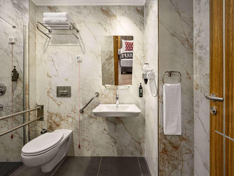 Ramada Encore By Wyndham Istanbul Sisli image