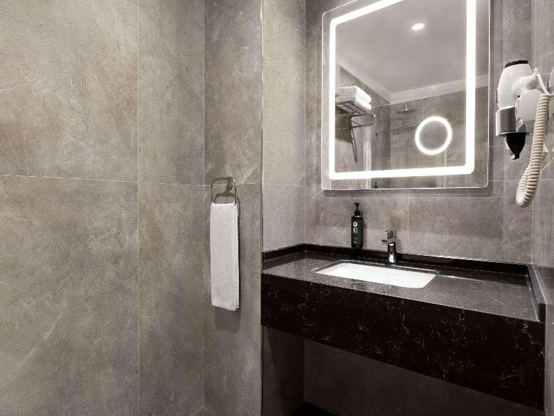 Ramada Encore By Wyndham Istanbul Sisli image