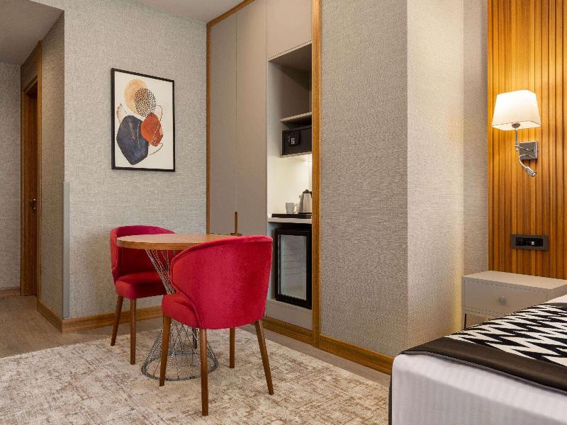 Ramada Encore By Wyndham Istanbul Sisli image