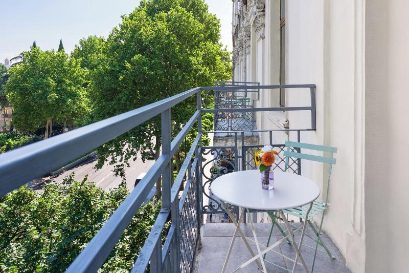 Alma Boutique Hotel image