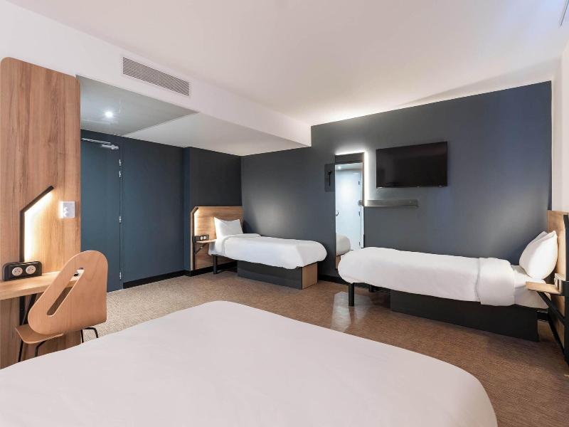 B&B HOTEL Massieux Genay image