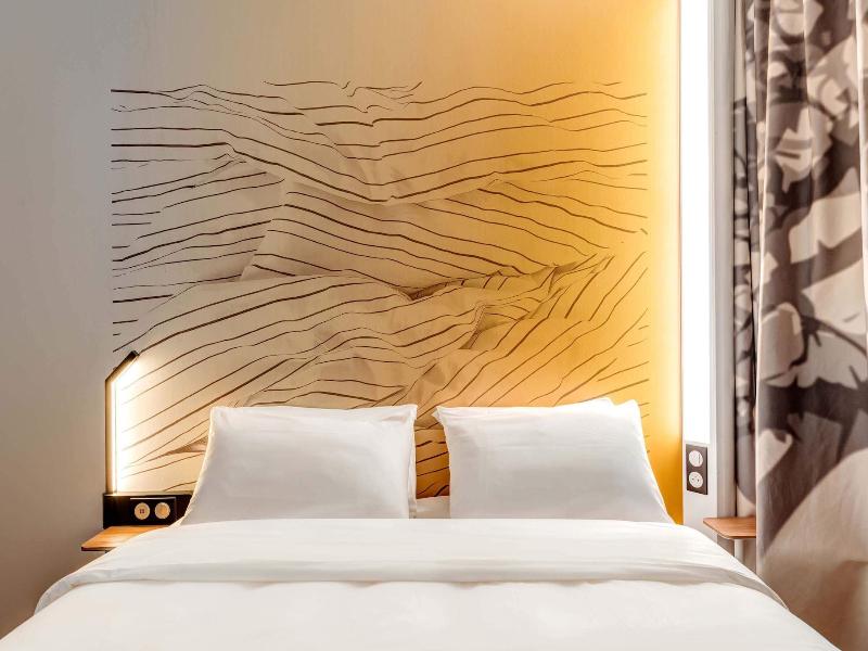 B&B HOTEL Massieux Genay image