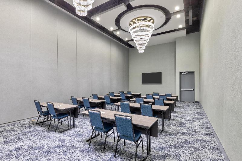 Home2 Suites By Hilton Paris image