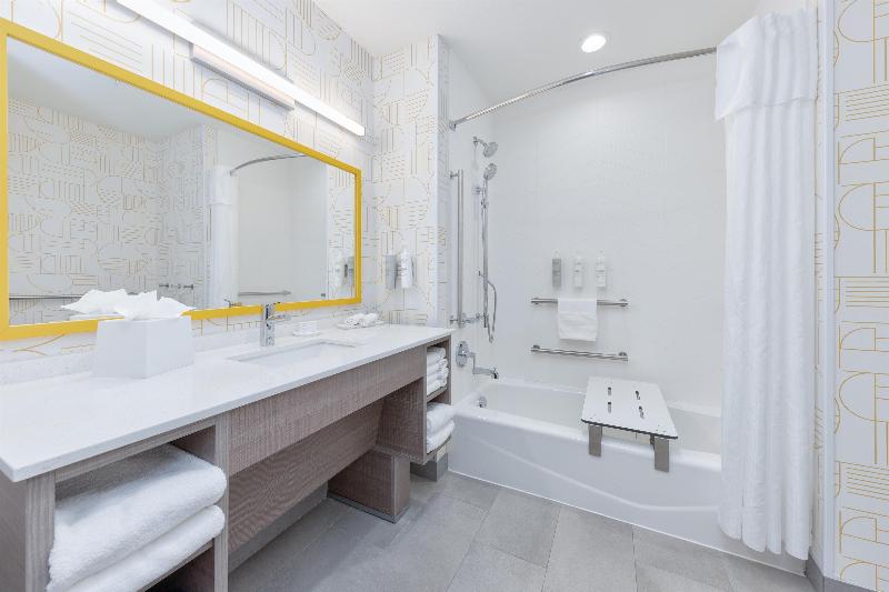 Home2 Suites By Hilton Paris image