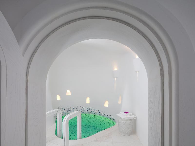 Anantara Retreat Santorini Abu Dhabi – Adults Only image