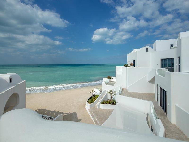 Anantara Retreat Santorini Abu Dhabi – Adults Only image
