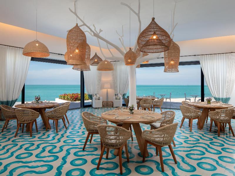 Anantara Retreat Santorini Abu Dhabi – Adults Only image