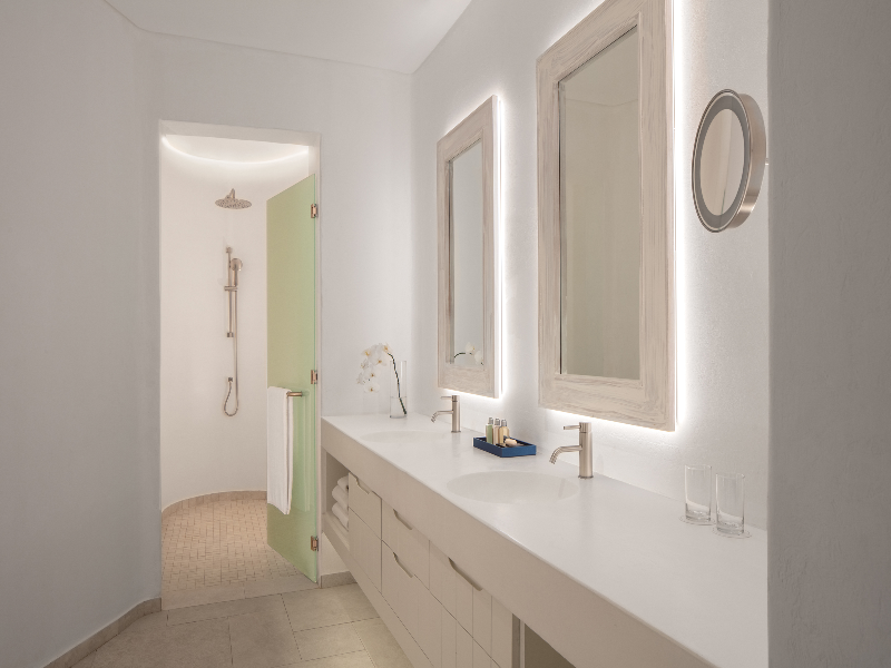 Anantara Retreat Santorini Abu Dhabi – Adults Only image