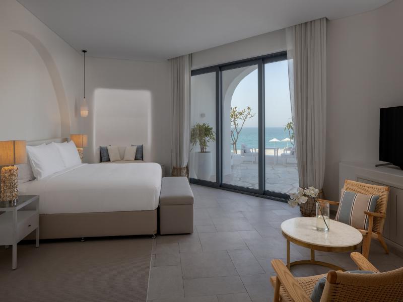 Anantara Retreat Santorini Abu Dhabi – Adults Only image