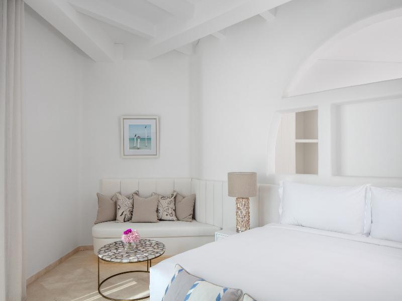Anantara Retreat Santorini Abu Dhabi – Adults Only image