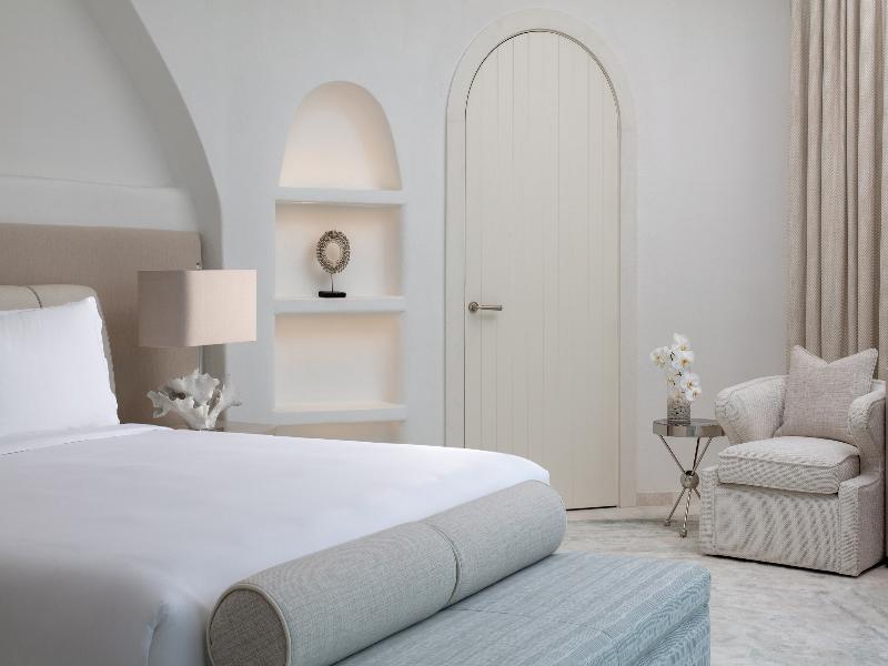 Anantara Retreat Santorini Abu Dhabi – Adults Only image