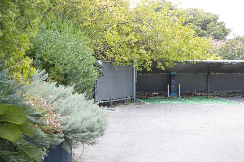 Ruby Rooms Kifisia - Image 2