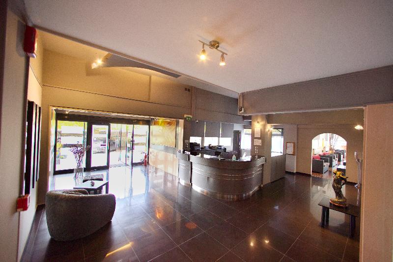 Ruby Rooms Kifisia - Image 4