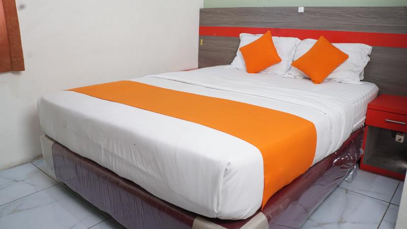 Lucky Hotel Purwodadi image
