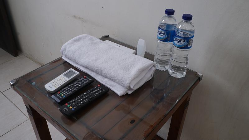 Lucky Hotel Purwodadi image