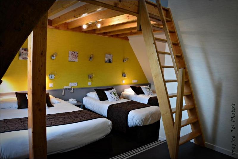 Logis Hotel La Croix Verte Le Relais Des Moulins image