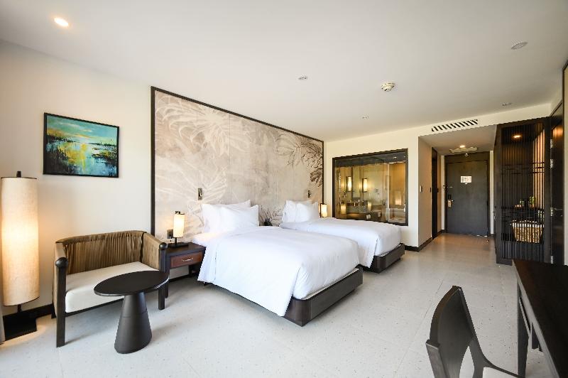 Emerald Ho Tram Resort image