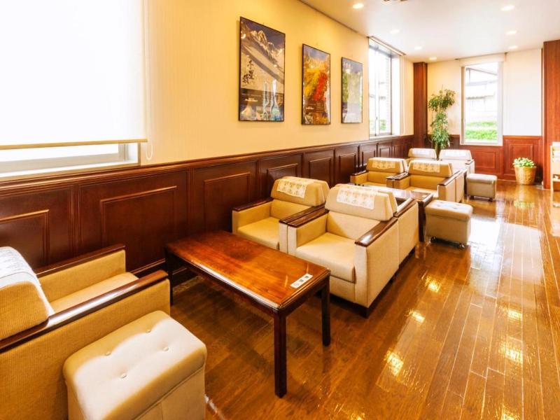 Komagane Premont Hotel image