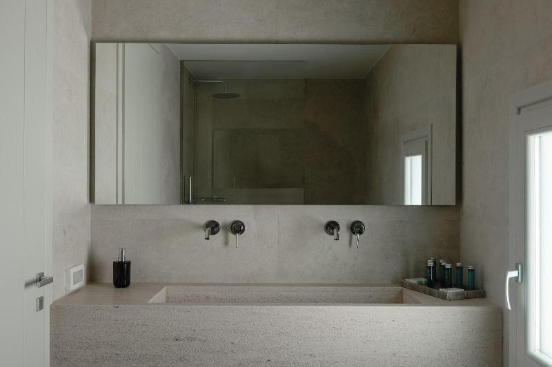 Omna Caldera Suites image