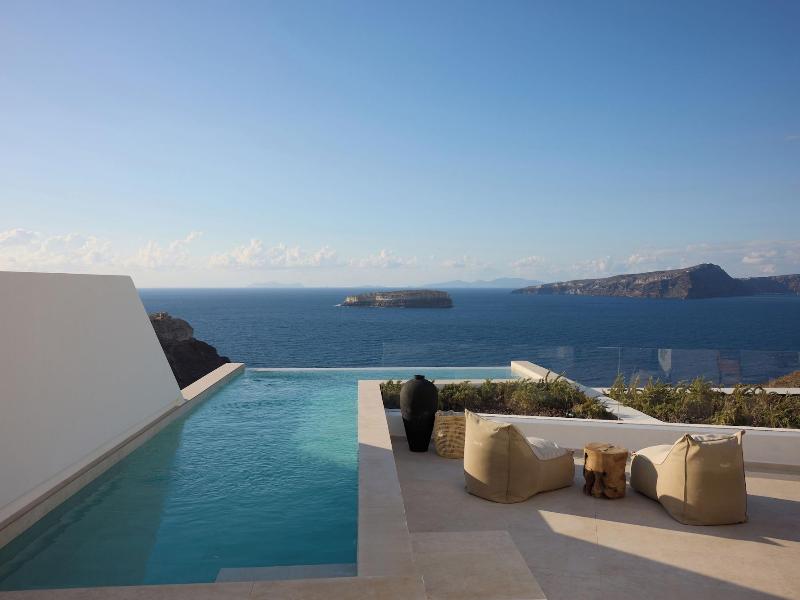 Omna Caldera Suites image