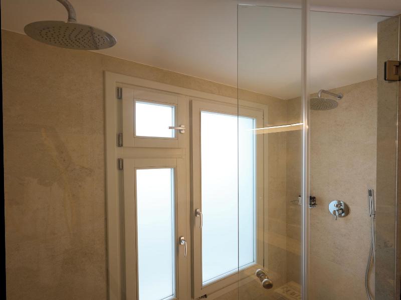 Omna Caldera Suites image