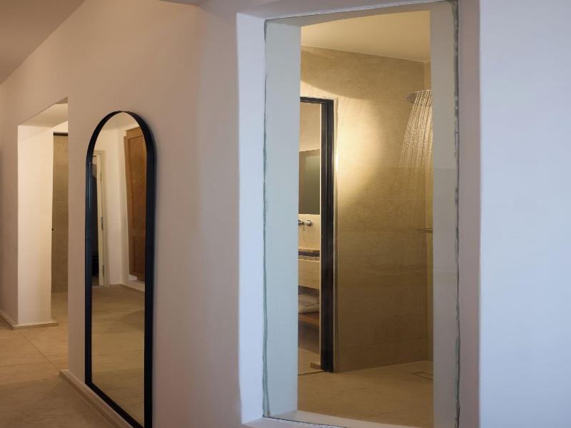 Omna Caldera Suites image