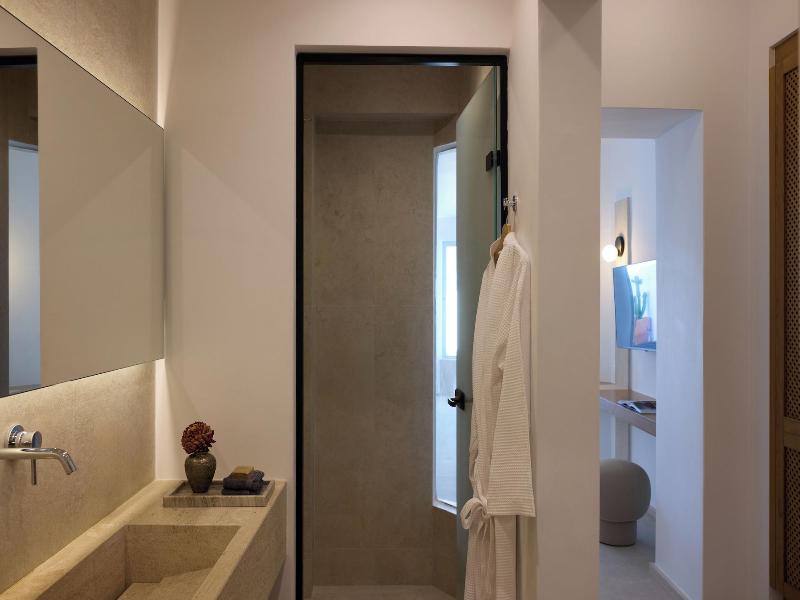 Omna Caldera Suites image