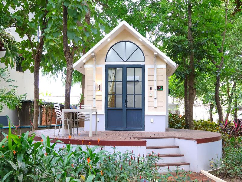 Dara Express Inn By Angkor Green Gardens image