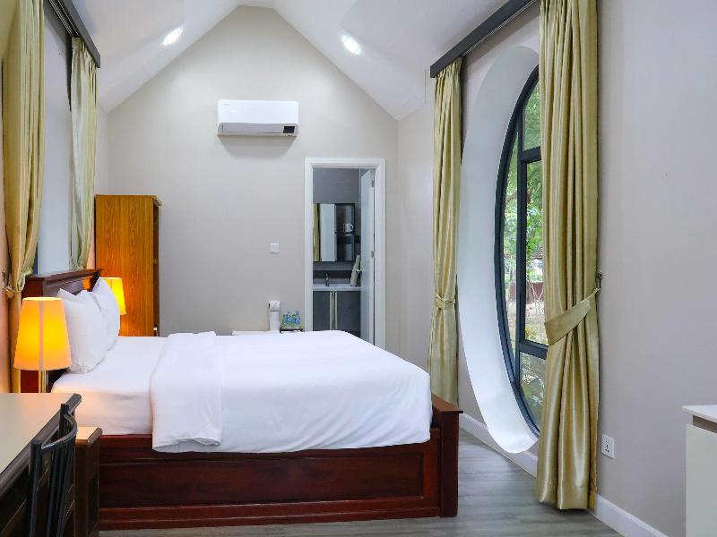 Dara Express Inn By Angkor Green Gardens image