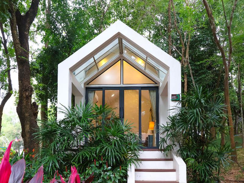 Dara Express Inn By Angkor Green Gardens image