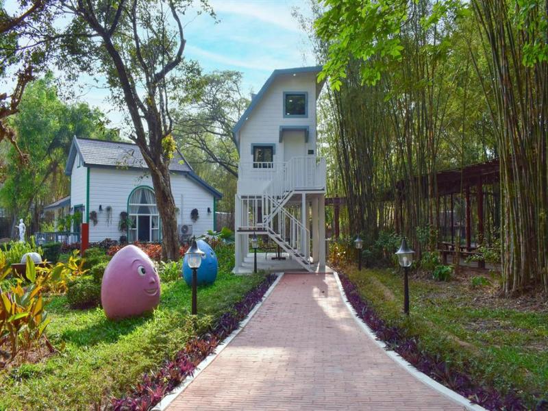Dara Express Inn By Angkor Green Gardens image