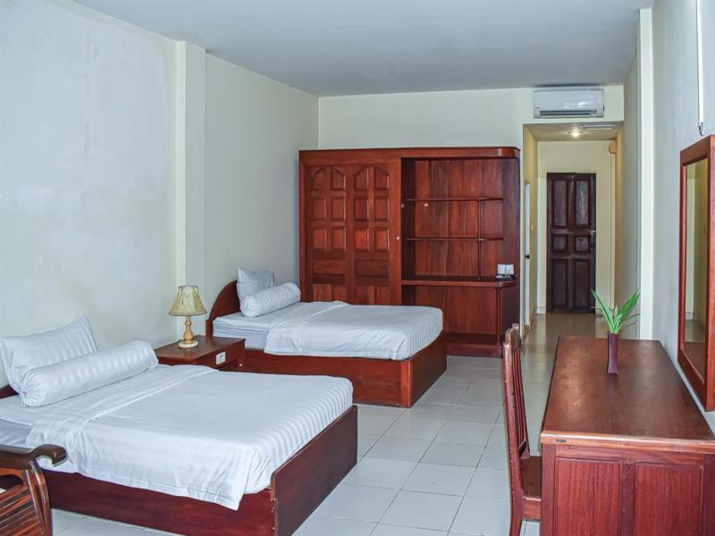 Dara Express Inn By Angkor Green Gardens image