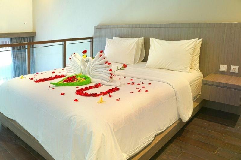 Ioove Tanjung Seminyak Suites image