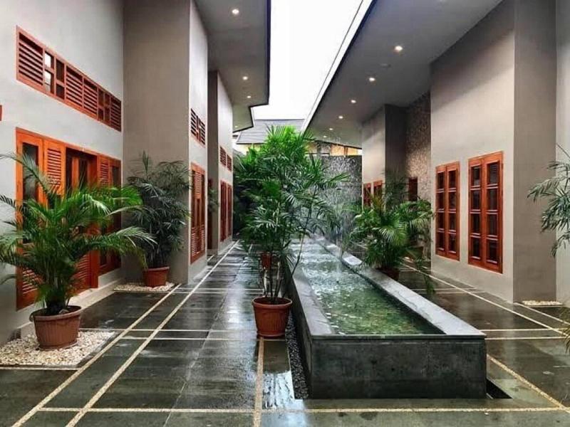 Ioove Tanjung Seminyak Suites image