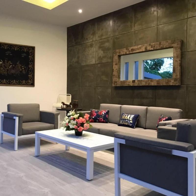 Ioove Tanjung Seminyak Suites image