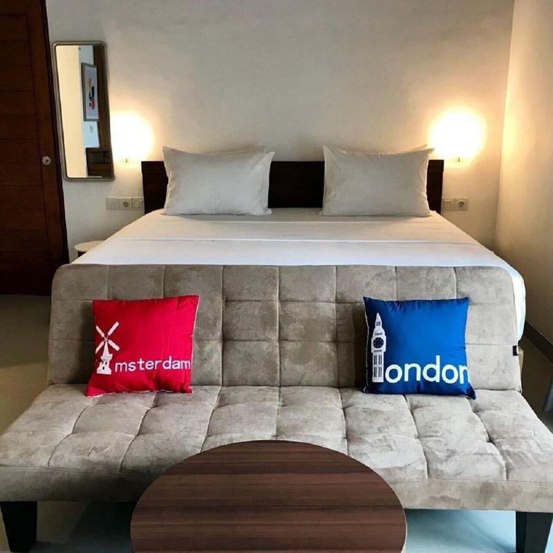 Ioove Tanjung Seminyak Suites image