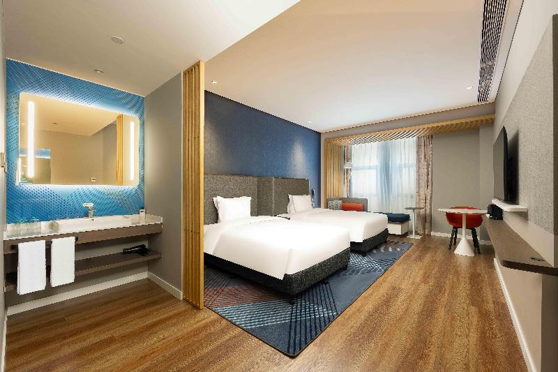 Holiday Inn Express Haiyan image