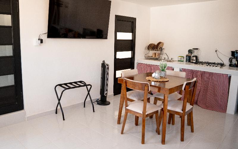 Hotel Bungalows Casa Blanca image