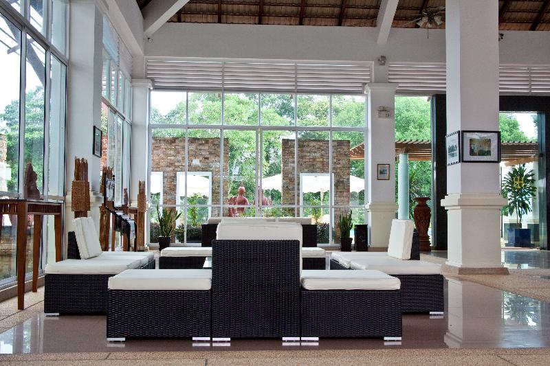 Lobby & Reception