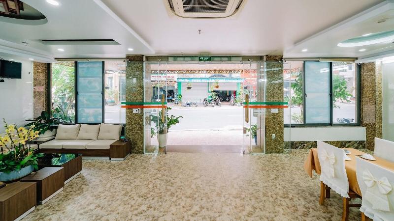 Phuong Dong Hotel GEN